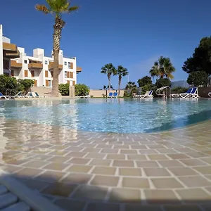 https://el-medano-duplex-1ra-linea-de-playa.in-canary-islands.com